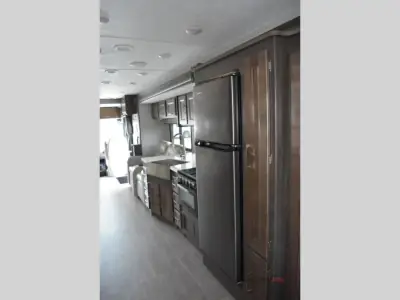 2022 Coachmen Mirada 35OS photo 24