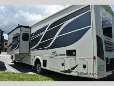 2022 Coachmen Mirada 35OS photo 5