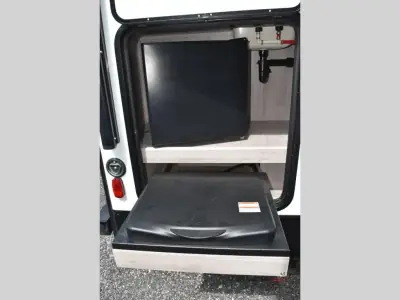 2021 Coachmen Spirit Ultra Lite 2557RB photo 7