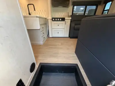 2027 Nexus WRAITH 34F photo 9