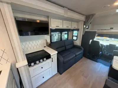 2027 Nexus WRAITH 34F photo 10