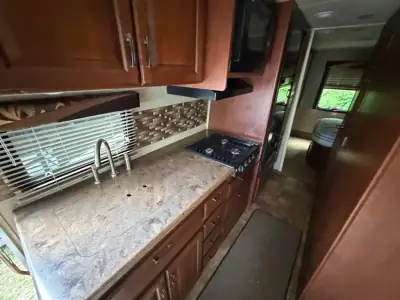 2014 Jayco MELBOURNE 28F photo 11
