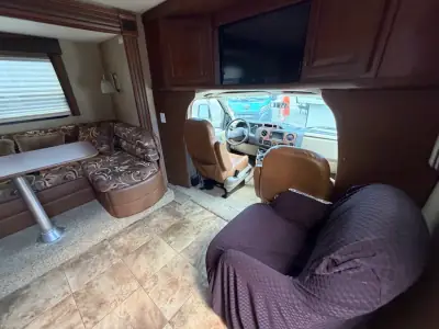 2014 Jayco MELBOURNE 28F photo 6