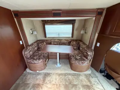 2014 Jayco MELBOURNE 28F photo 7