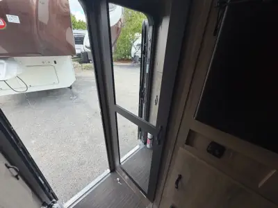 2026 Travel Lite UP COUNTRY XS 575U photo 13