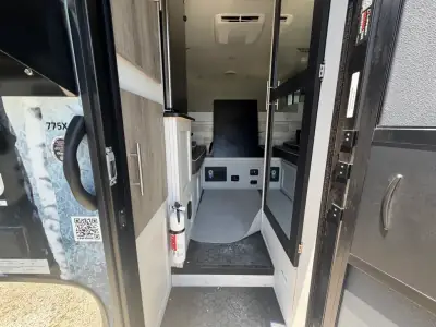 2026 Travel Lite OFF GRID 775X photo 9
