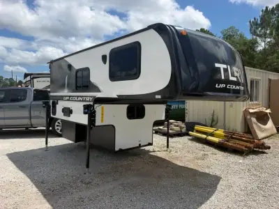 2026 Travel Lite UP COUNTRY 775 U