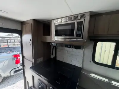 2026 Travel Lite UP COUNTRY 775 U photo 9
