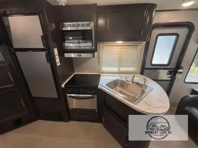 2018 Dutchmen Kodiak Ultra Lite 264 RLSL photo 8