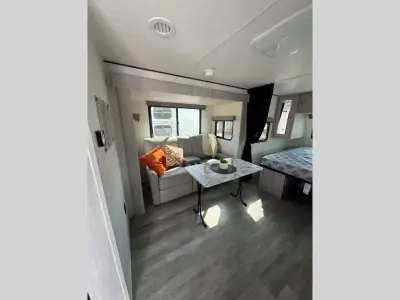 2026 Coachmen Apex Ultra-Lite 188RBST photo 9
