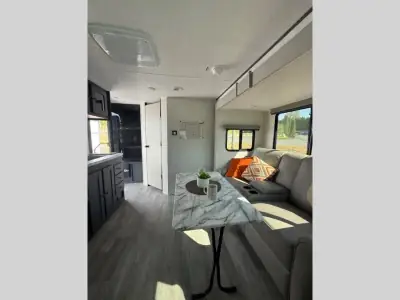 2026 Coachmen Apex Ultra-Lite 188RBST photo 14