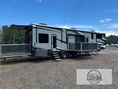 2018 Jayco Seismic SEISMIC 4212 photo 9