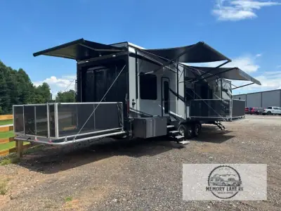 2018 Jayco Seismic SEISMIC 4212 photo 5