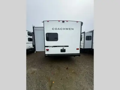 2026 Coachmen Apex Ultra-Lite 241BHS photo 6