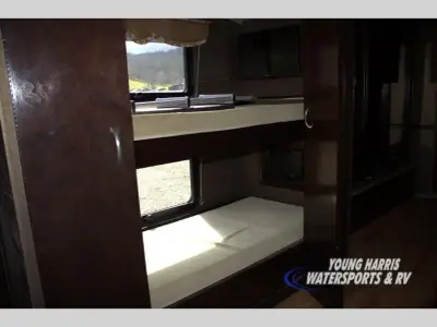 2016 Thor Motor Coach Challenger 37TB photo 16