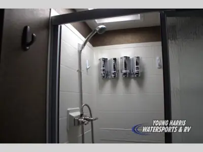 2016 Thor Motor Coach Challenger 37TB photo 23