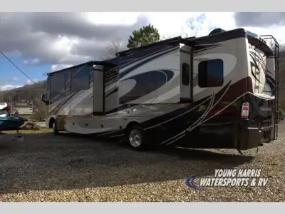 2016 Thor Motor Coach Challenger 37TB photo 4
