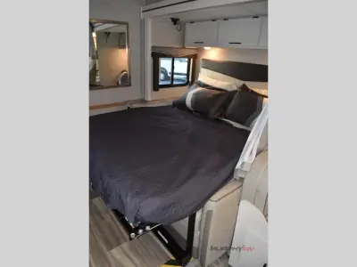 2022 Thor Motor Coach Four Winds 25M photo 23