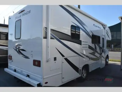 2022 Thor Motor Coach Four Winds 25M photo 3