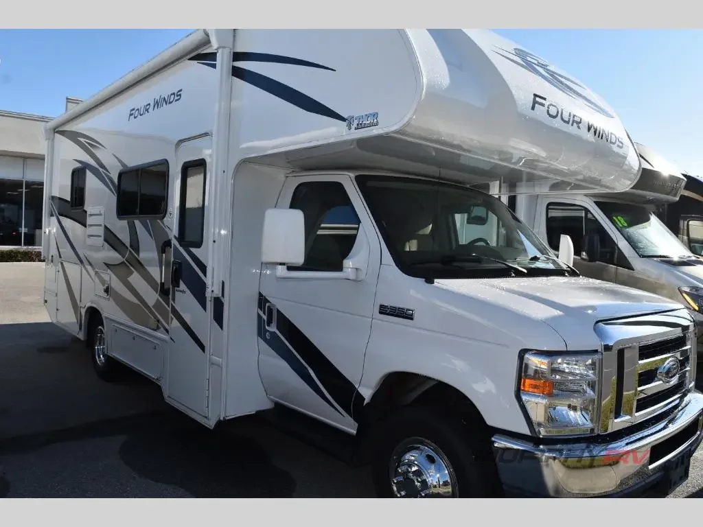 2022 Thor Motor Coach Four Winds 25M exterior