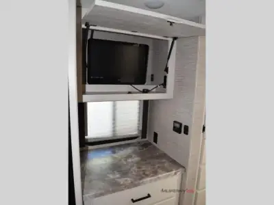 2022 Thor Motor Coach Four Winds 25M photo 27