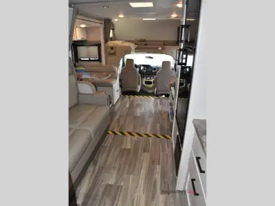 2022 Thor Motor Coach Four Winds 25M photo 34