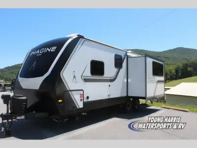 2027 Grand Design Imagine 2500RL photo 3