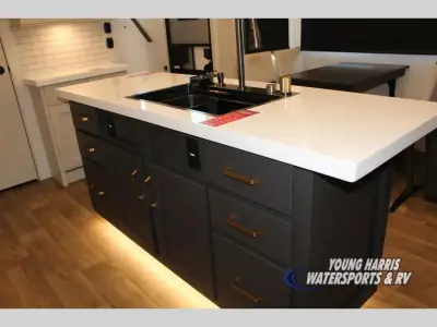 2027 Grand Design Influence 3003RL photo 15