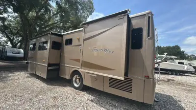 2007 Winnebago Journey Series 36SG Cummins SE photo 4