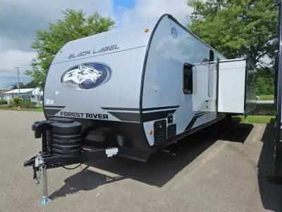 2027 Forest River Cherokee Grey Wolf 29TEBL photo 4