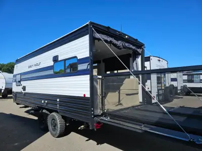 2027 Forest River Cherokee Grey Wolf 18RR photo 5
