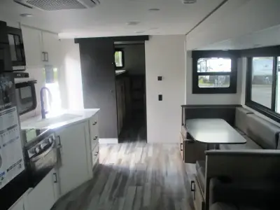 2026 Jayco Jay Flight SLX 295TBS photo 8