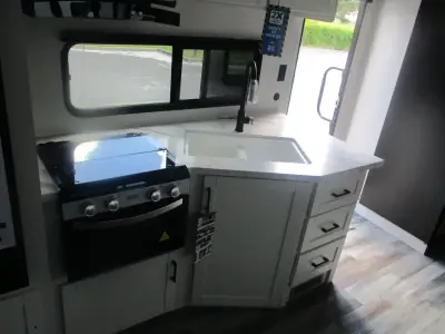 2026 Jayco Jay Flight SLX 295TBS photo 9