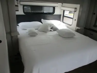 2026 Jayco North Point 365RKTS photo 27