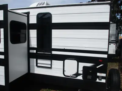 2027 Grand Design Transcend 265BHT photo 5