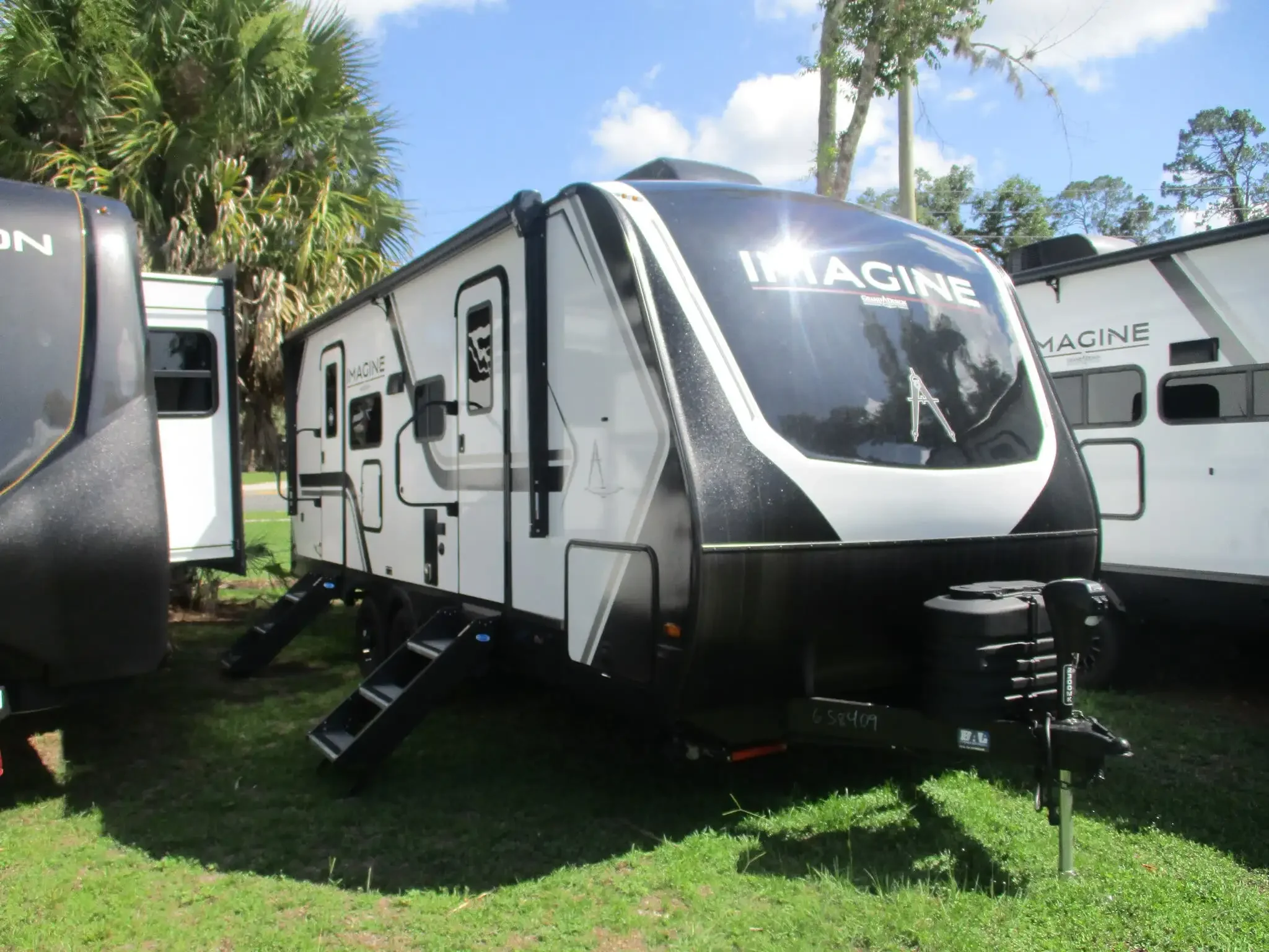 2027 Grand Design Imagine 2300MK exterior