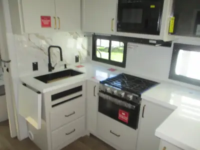 2027 Grand Design Imagine 2300MK photo 12