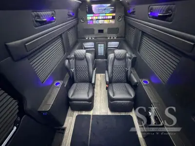 2027 Ogv Luxury Coach V-Drive 10OB photo 30