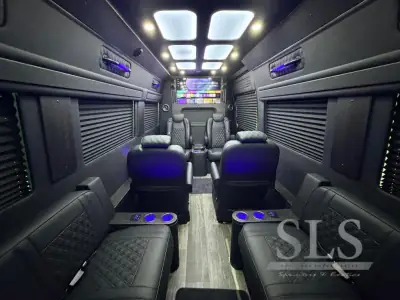 2027 Ogv Luxury Coach V-Drive 10OB photo 43