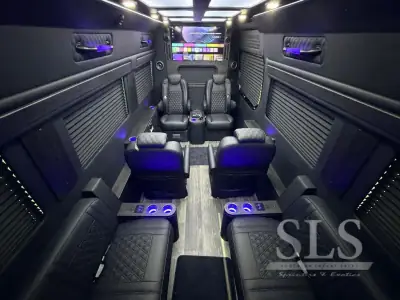 2027 Ogv Luxury Coach V-Drive 10OB photo 44