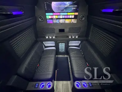 2027 Ogv Luxury Coach V-Drive 10OB photo 36