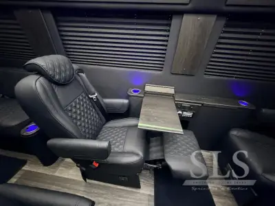 2027 Ogv Luxury Coach V-Drive 10OB photo 34