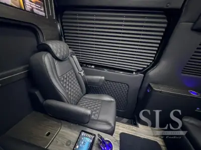 2027 Ogv Luxury Coach V-Drive 10OB photo 24