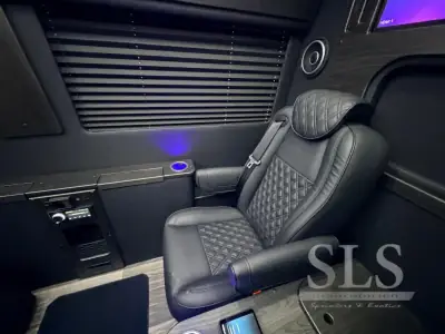2027 Ogv Luxury Coach V-Drive 10OB photo 22