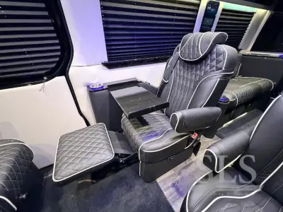 2027 Midwest Automotive Designs Business Class Dual Bench 170 EXT photo 38
