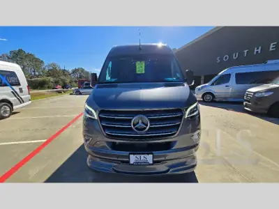 2026 Ogv Luxury Coach V-Cruise 10OBA 170EXT photo 3