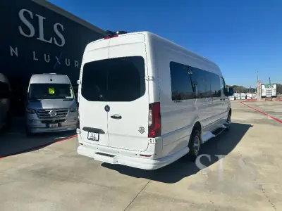 2026 Ogv Luxury Coach V-Cruise 10OBA AWD photo 3