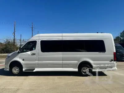 2026 Ogv Luxury Coach V-Cruise 10OBA AWD photo 9