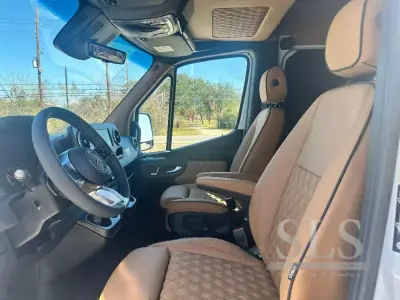 2026 Ogv Luxury Coach V-Cruise 10OBA AWD photo 14