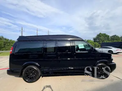 2026 Explorer Vans GMC Savanna Onyx Special Edition Gas Motor photo 2